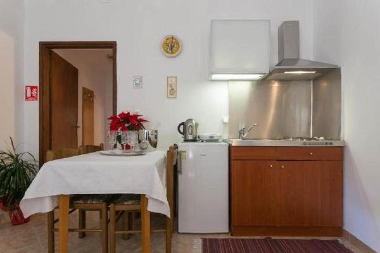Anita Apartment *